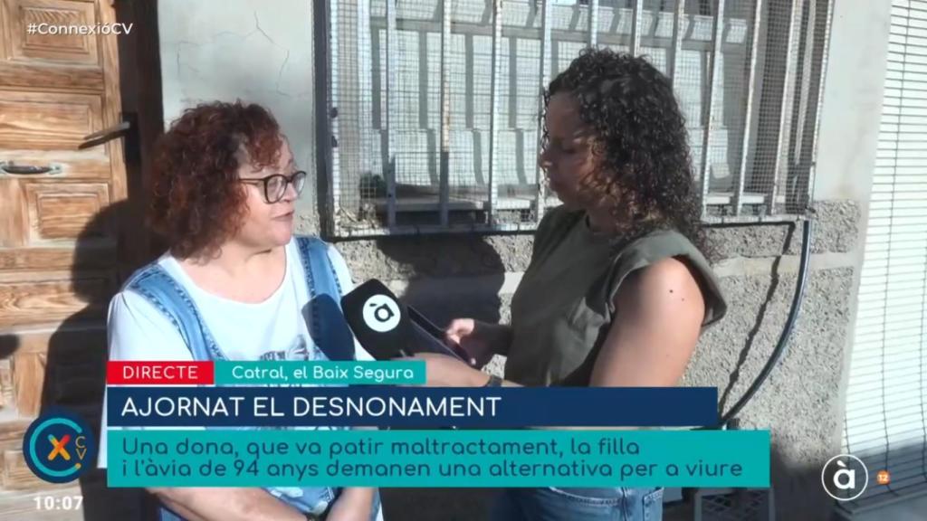 Mari Carmen hablando para À Punt
