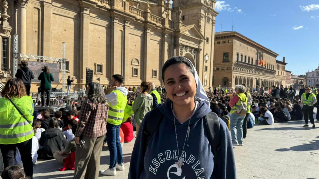 Sor Rocío, en la plaza del Pilar celebrando el jubileo.