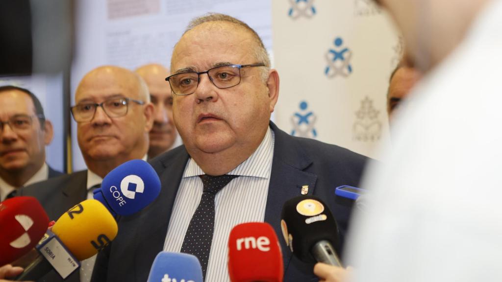 El consejero de Sanidad de la Junta de Castilla y León, Alejandro Vázquez