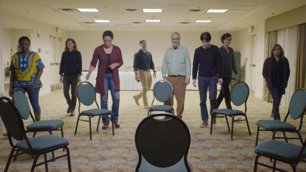 Fotograma de 'Climate in Therapy', donde aparecen todos los científicos involucrados en el documental.