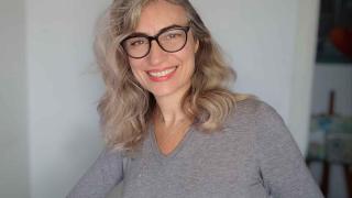 ‘Suma noche’, de Blanca Morel: la poesía como inmersión en la oscuridad interior