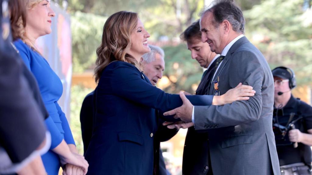 Ángel Lorén durante el acto de condecoración en Valencia