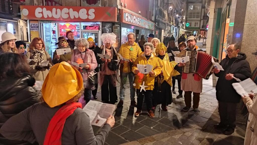 Grupo de Cantos de taberna de la AC Alexandre Bóveda en el Entroido.