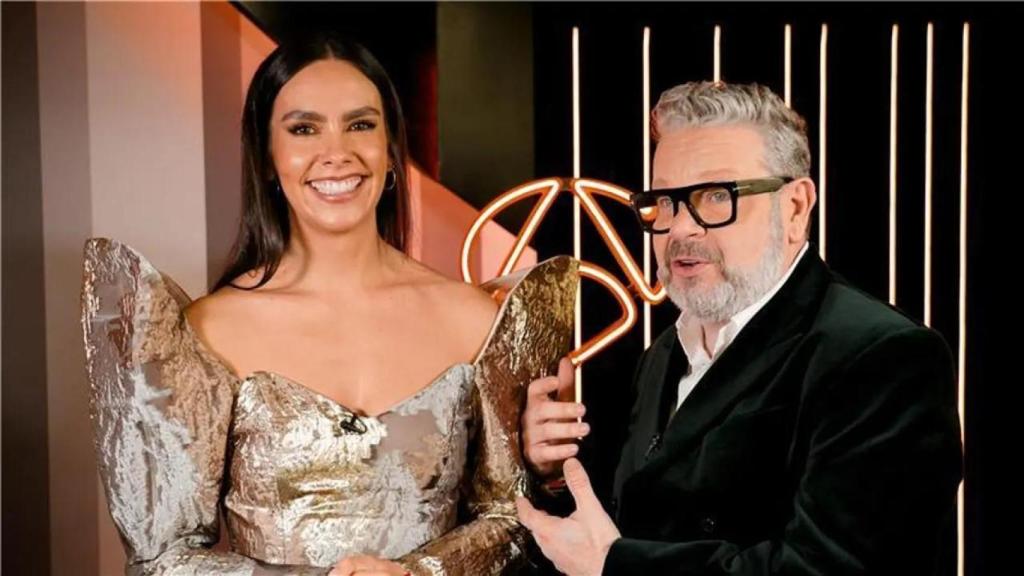 Cristina Pedroche y Alberto Chicote en una imagen de las Campanadas en Antena 3.