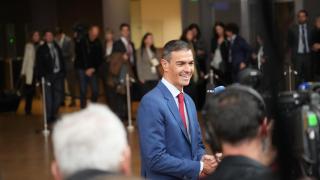 EuropaPress_7048507_presidente_gobierno_pedro_sanchez_atiende_medios_llegada_reunion_consejo
