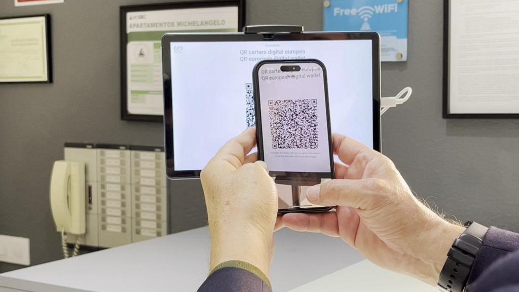 Proceso de check-in en un hotel con la cartera digital europea