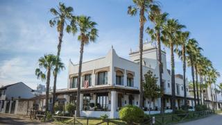 La Malvasía conserva la arquitectura típica de las casas rocieras.