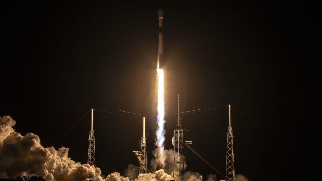 Lanzamiento del satélite Spainsat NG II a bordo de un cohete Falcon 9