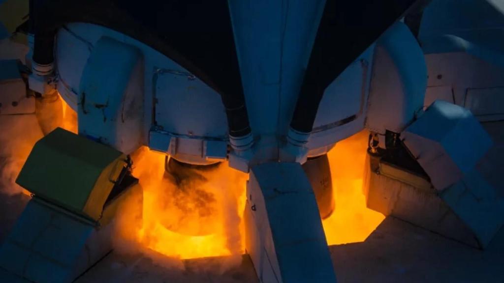 Motores del ZhuQue-3 en funcionamiento.