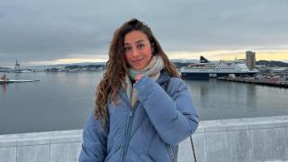 Laura (24), enfermera en Noruega. EE