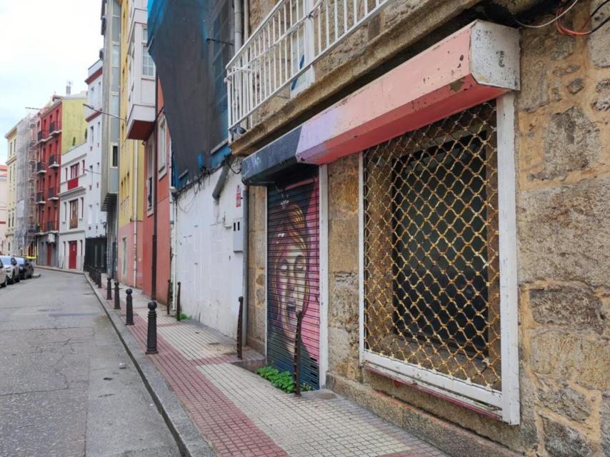 Un bajo comercial vacío en la zona de Pescadería.