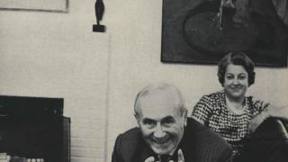 Joan Miró i Pilar Juncosa fotografiados en Nueva York per Cecil Beaton para la revista Vogue, 1961. Foto: Condé Nast- Vogue Archives