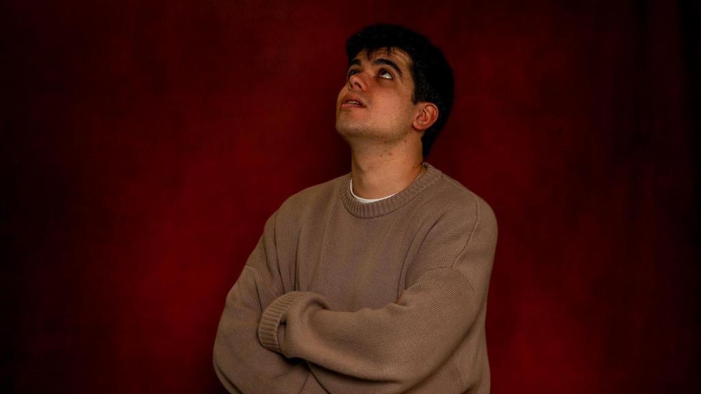 El cantante Íñigo Quintero posa para Europa Press.