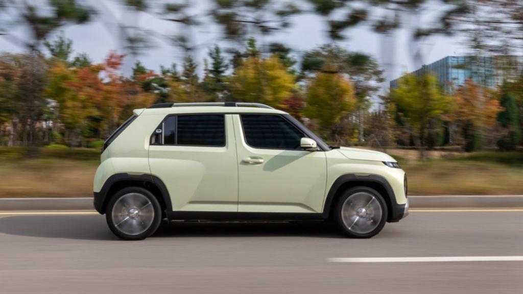 Silueta del Hyundai Inster