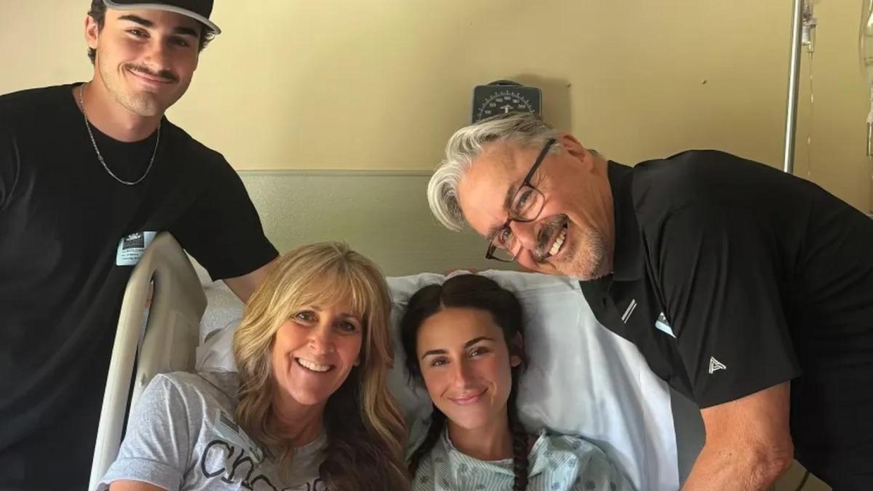 Meagen Meadows, paciente de cáncer, con su familia.