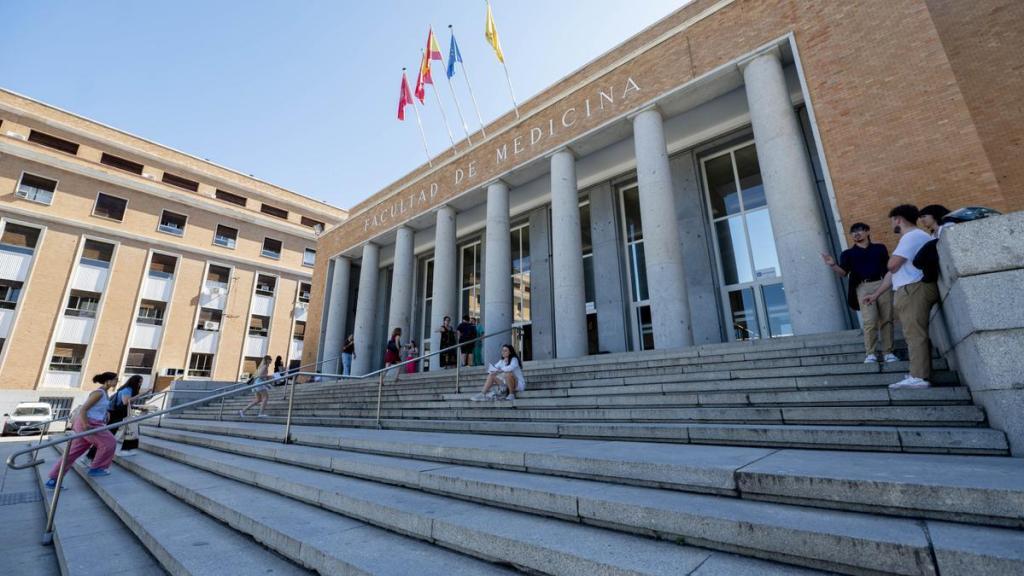 Una facultad de Medicina.