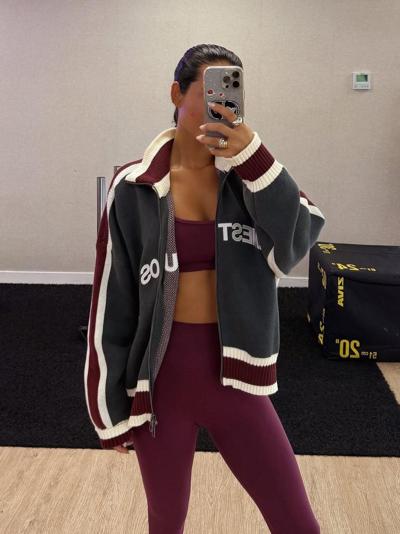 María Fernández-Rubíes con una chaqueta de Eme Studios.