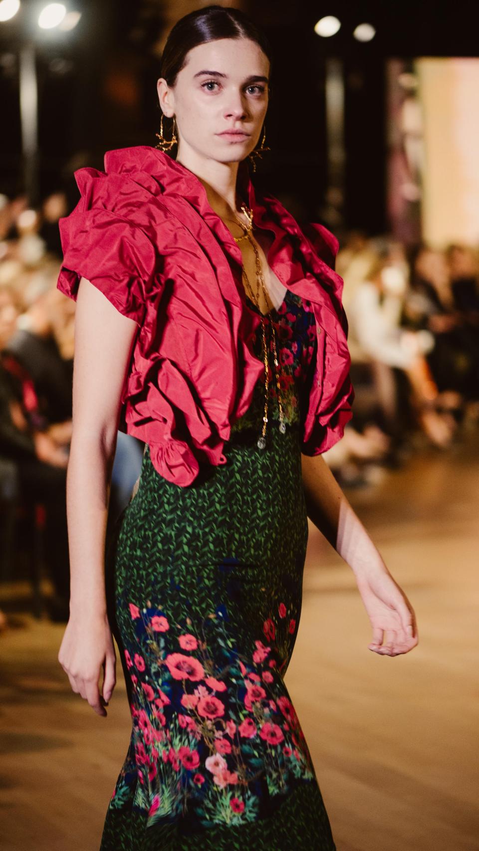 Una de las propuestas creadas para el desfile de Ailanto.