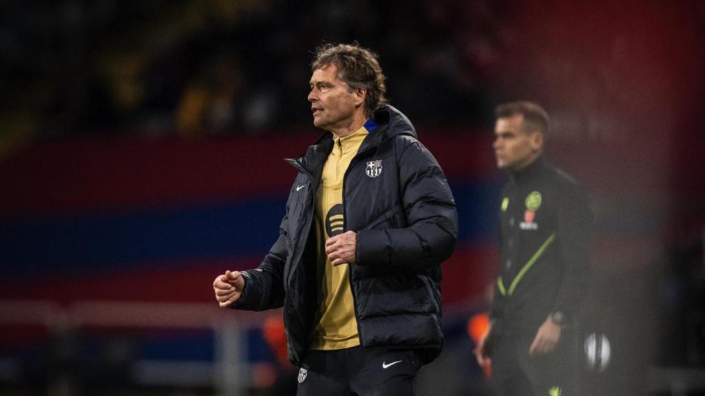 Marcus Sorg, dirigiendo al FC Barcelona en reemplazo de Hansi Flick