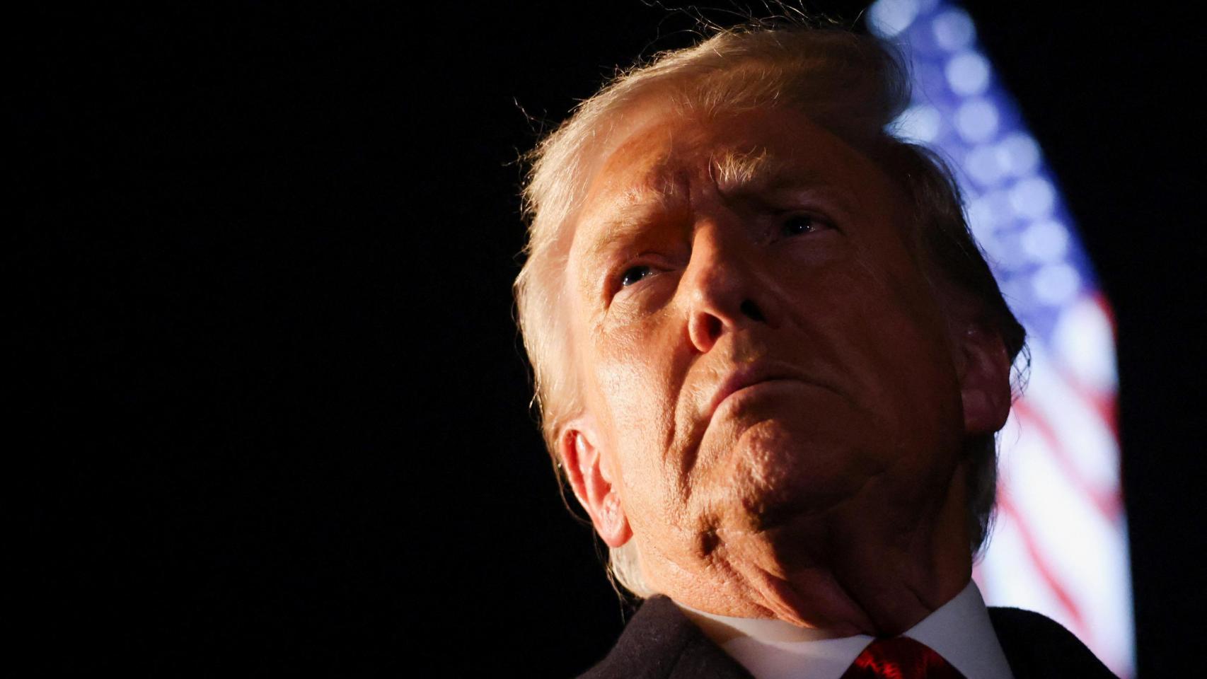 El presidente de Estados Unidos, Donald Trump, este sábado antes de iniciar su viaje a Asia.