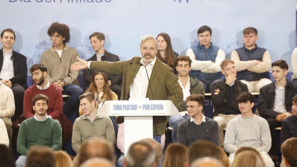 Jorge Azcón durante su intervención en el día del afiliado