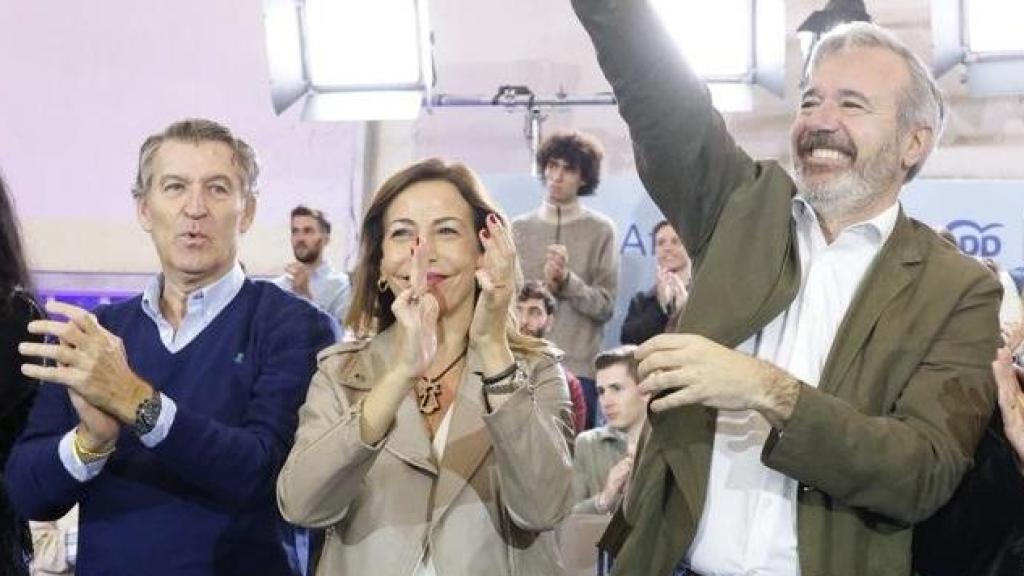 Feijóo, este sábado con Azcón y los dirigentes del PP en Aragón.