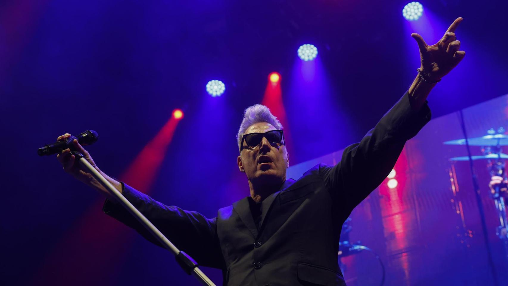 Loquillo durante su concierto este viernes, en Madrid. Foto: Juanjo Martín / EFE