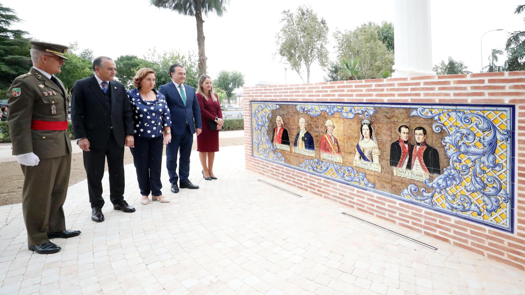 Homenaje a la bandera de España en Talavera de la Reina.