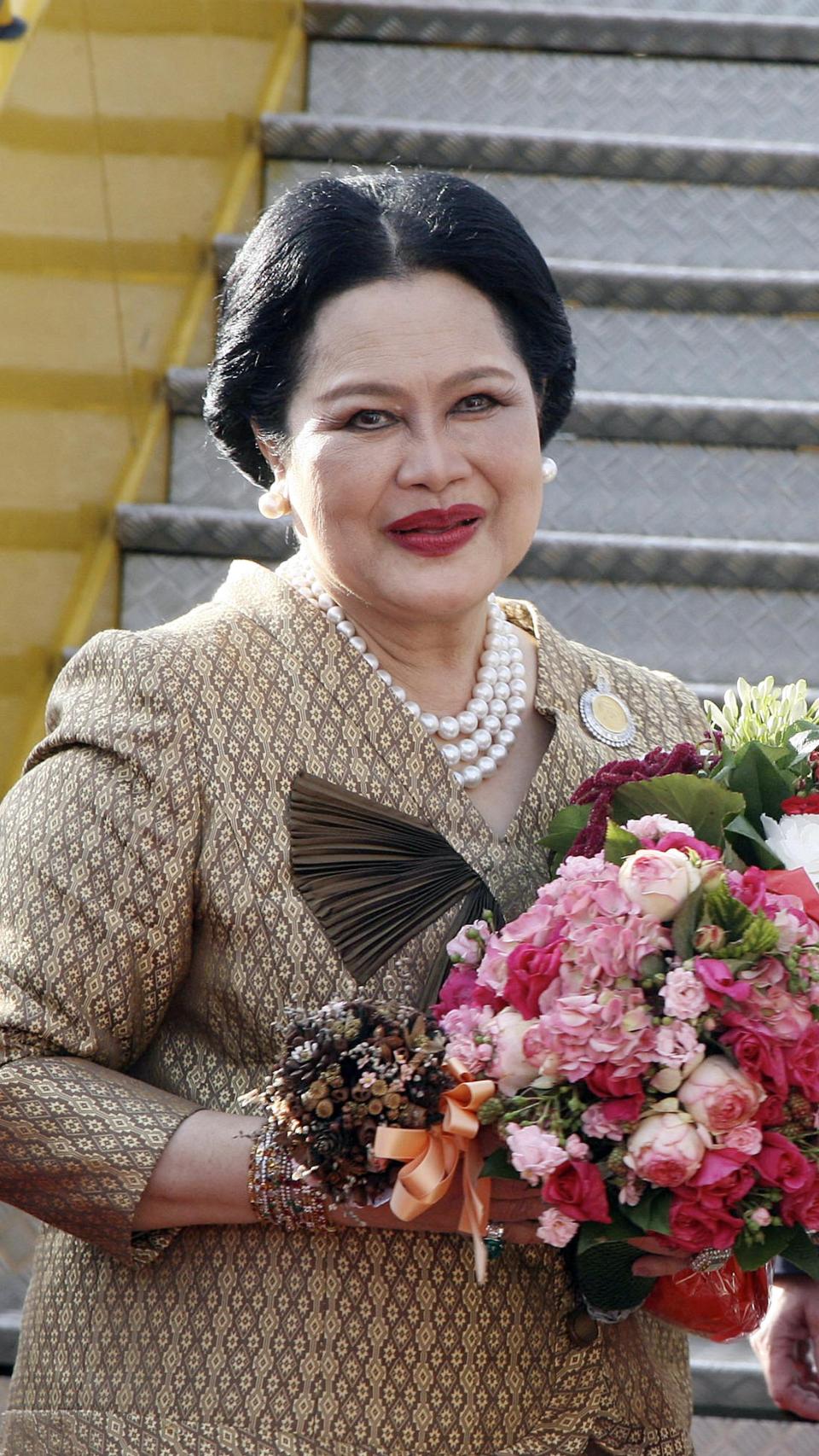 Sirikit, la reina madre de Tailandia, ha fallecido a los 93 años en Bangkok.