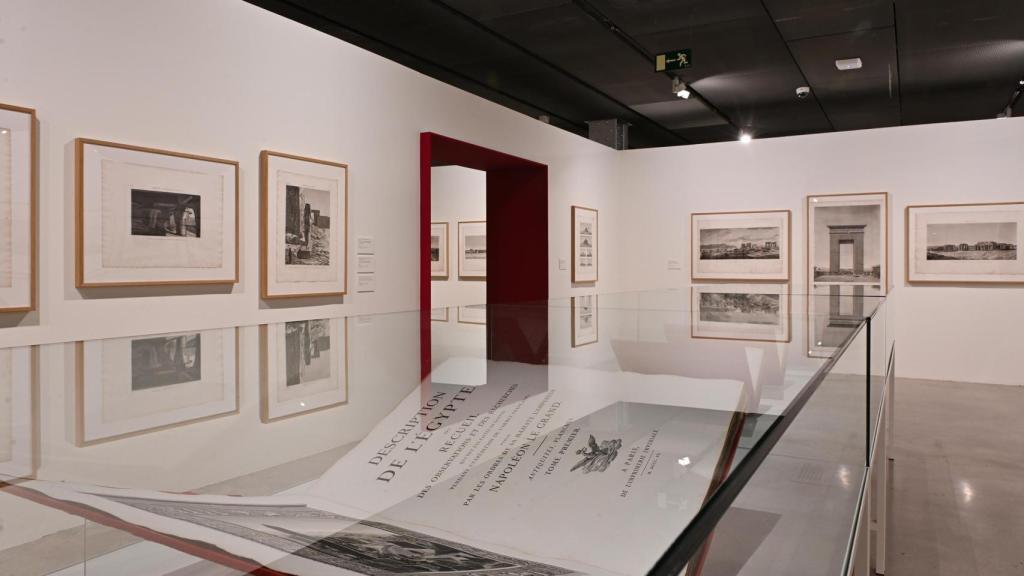 Uno de los volúmenes de la 'Descripción de Egipto' (1809–1823), en la sala 6. Foto: Fundación Telefónica