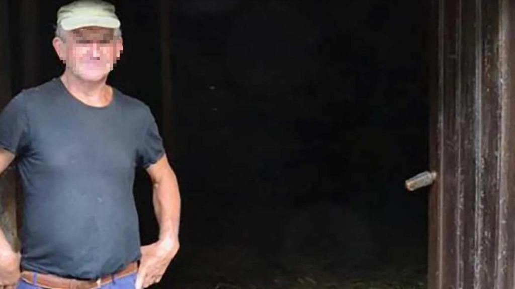 El difunto Toño, en las instalaciones de la afamada Ganadería Interactiva Maella en Cuevas del Agua (Ribadesella).