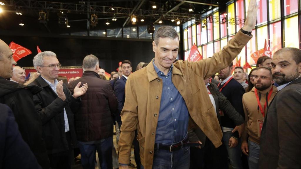 Pedro Sánchez este domingo en León.
