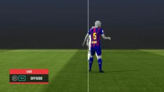 El frame que muestra el ajustado fuera de juego de Mbappé.