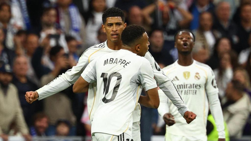 Bellingham y Mbappé celebran un gol durante el Clásico