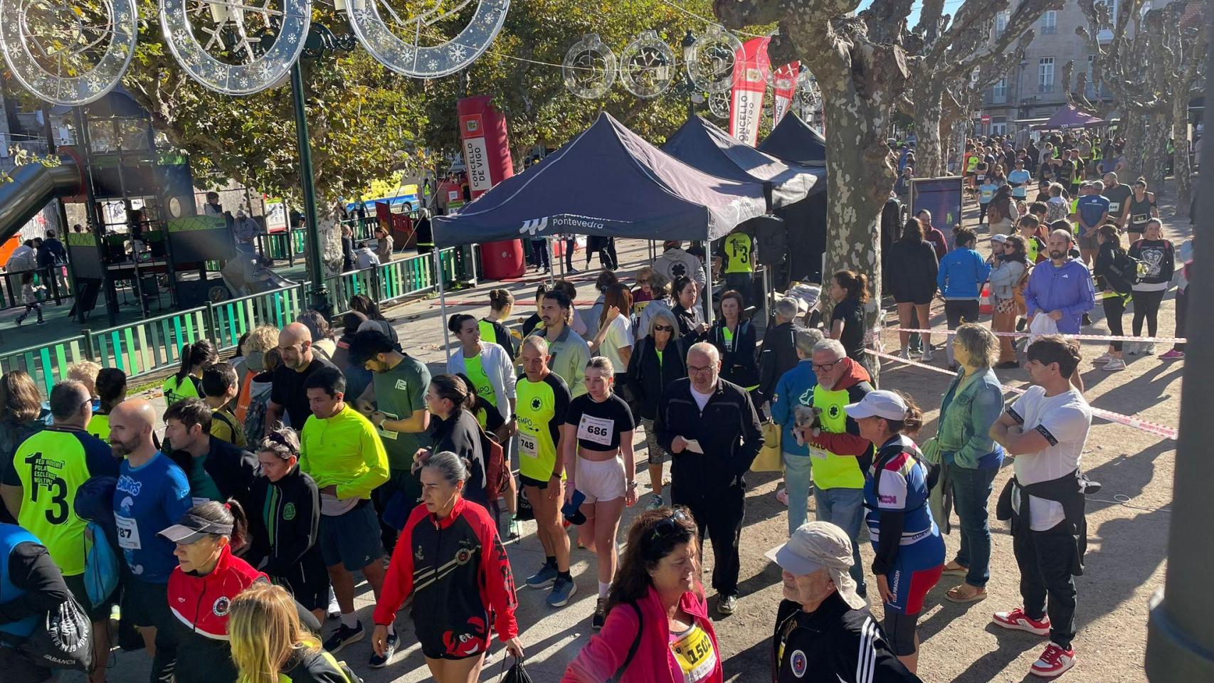 Vigo se vuelca con la esclerosis múltiple en una multitudinaria carrera solidaria