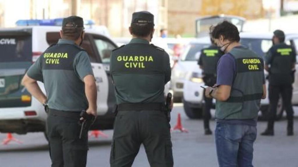 Unos agentes de la Guardia Civil en una imagen de archivo.