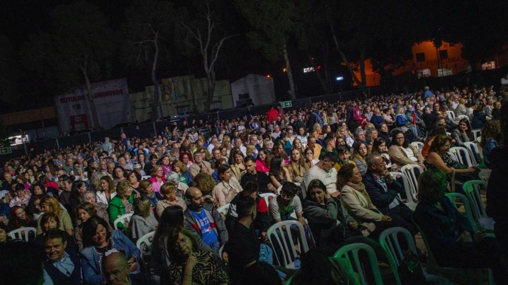 Más de 2.000 personas asistieron a la representación de Don Juan Tenorio.