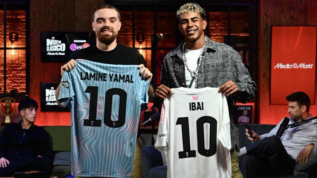 Ibai Llanos, junto a Lamine Yamal, en un programa de la Kings League