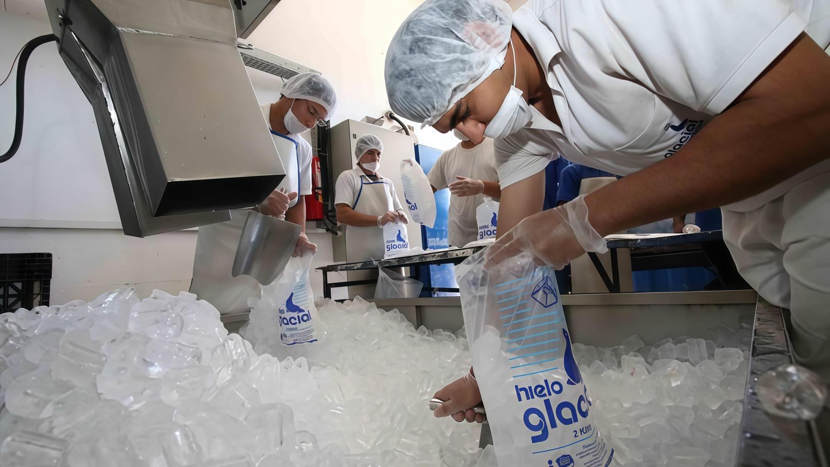 La empresa paga comisiones de electricidad de hasta 40 mil y 50 mil euros en un verano.