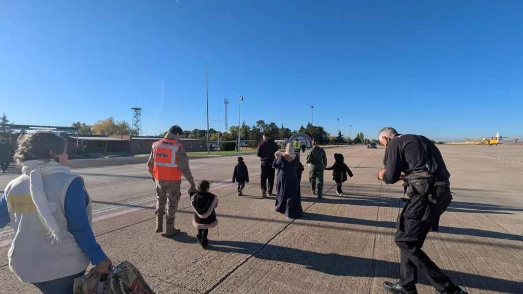 Los menores son pacientes de traumatología con heridas producidas por los efectos de los ataques israelíes, de oncología y hematología, con cardiopatías congénitas, neurologías, oftalmología o nefrologías.