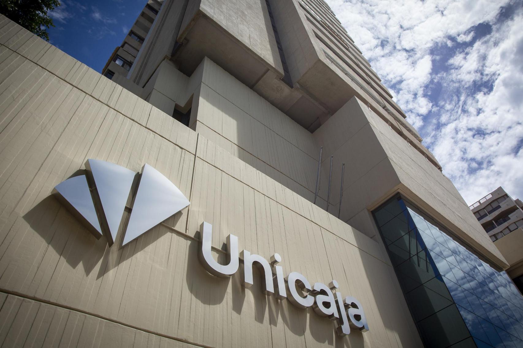 Imagen de archivo de una oficina de Unicaja.