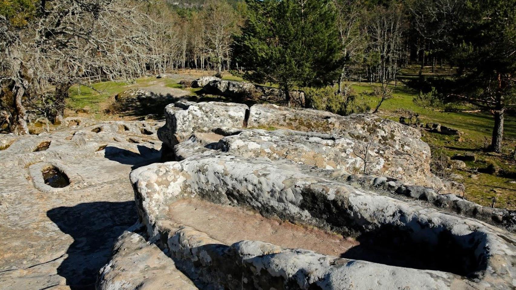 La necrópolis de Cuyacabra, en Burgos, dentro de la Sierra de la Demanda.
