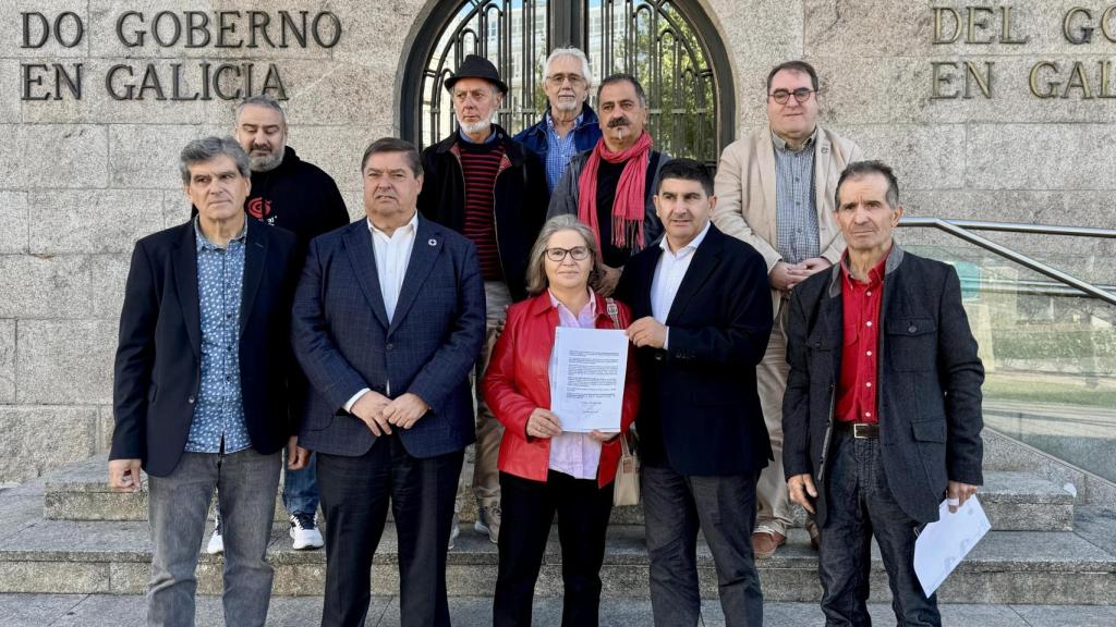 Acto de entrega de la Declaración de Reconocimiento y Reparación Personal en memorai de José Esperante París en la Delegación del Gobierno en Galicia.