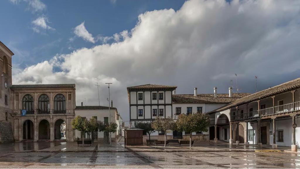 Plaza de Villanueva de la Jara.