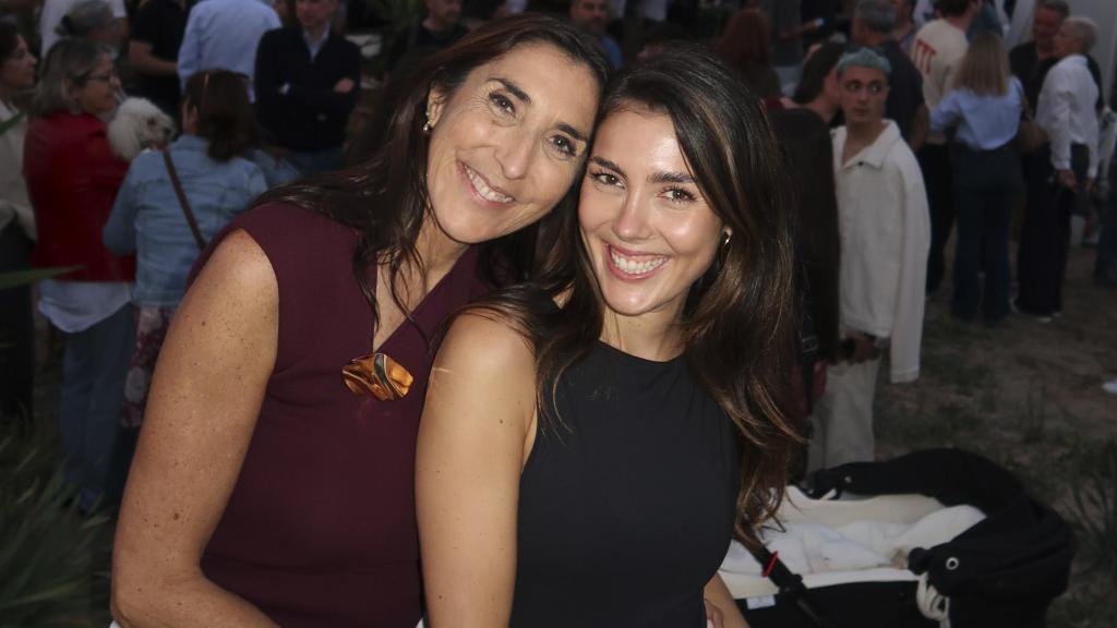 Paz Padilla y Anna Padilla en un acto público.