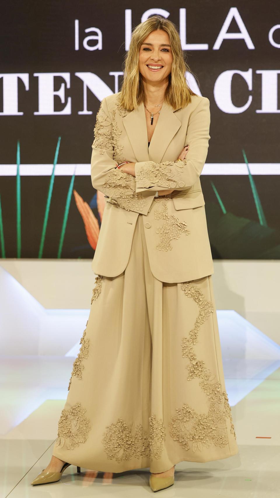 Sandra Barneda, este pasado lunes, luciendo el modelo de Alma en Pena.