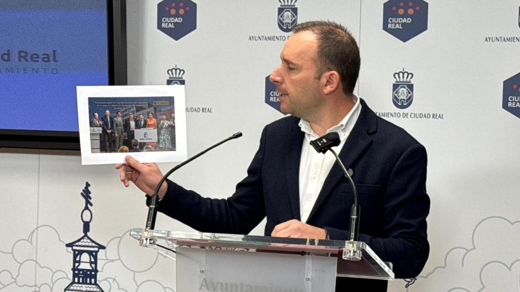 Guillermo Arroyo este lunes en rueda de prensa.