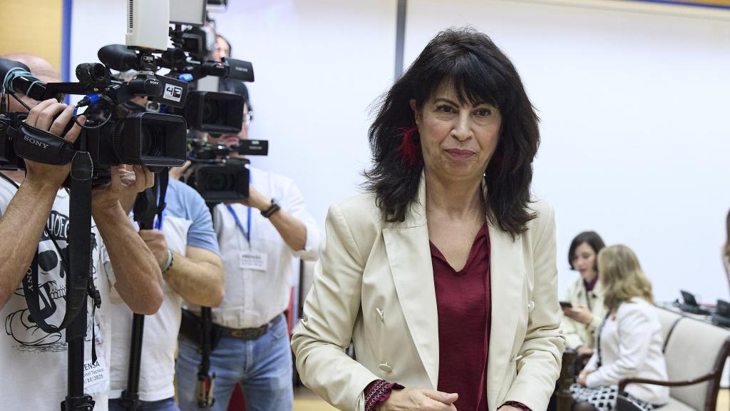 La ministra de Igualdad, Ana Redondo, este lunes ante la Comisión de Igualdad del Congreso de los Diputados.