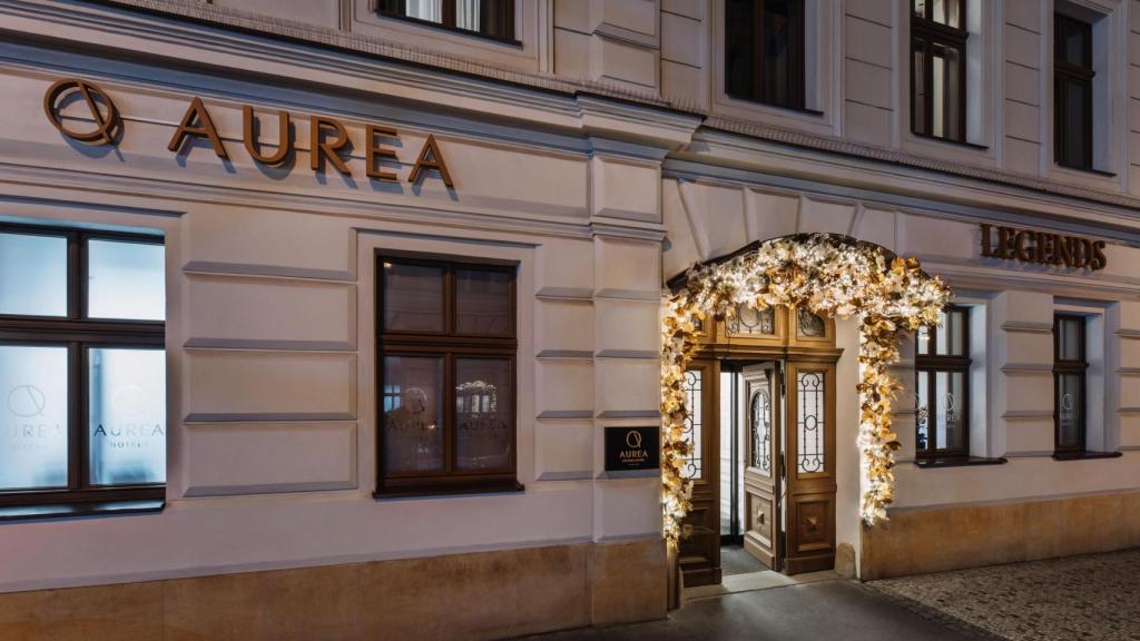 Fachada del Áurea Legends.