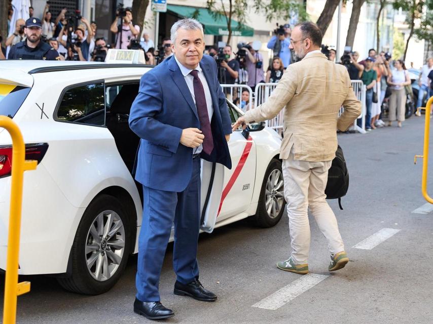 El exsecretario de Organización del PSOE Santos Cerdán a su llegada a declarar en el Tribunal Supremo, el 30 de junio de 2025.